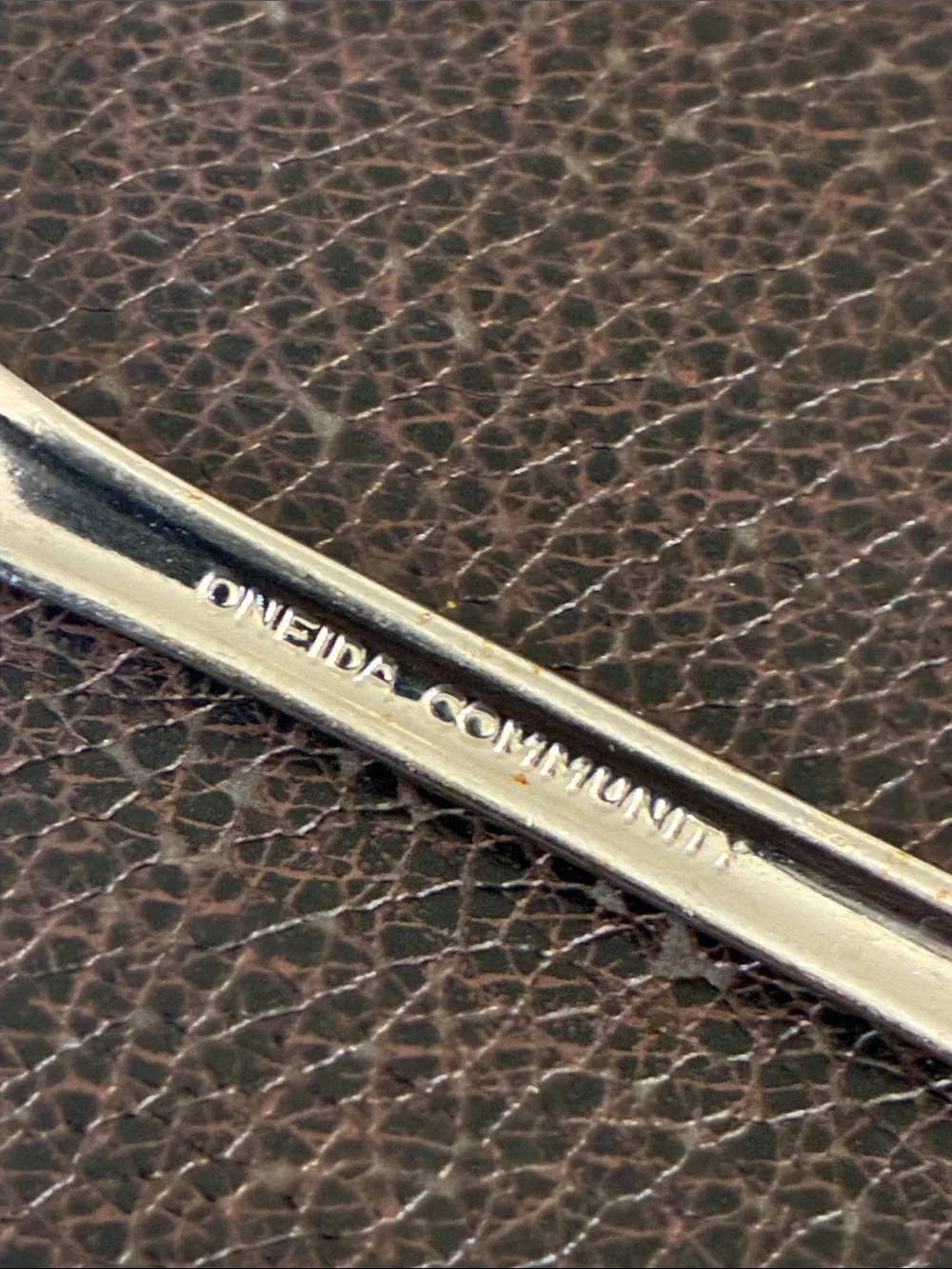 Silver-Tone Serving Spoon Oneida Community Glossy Stainless Steel Royal Flute